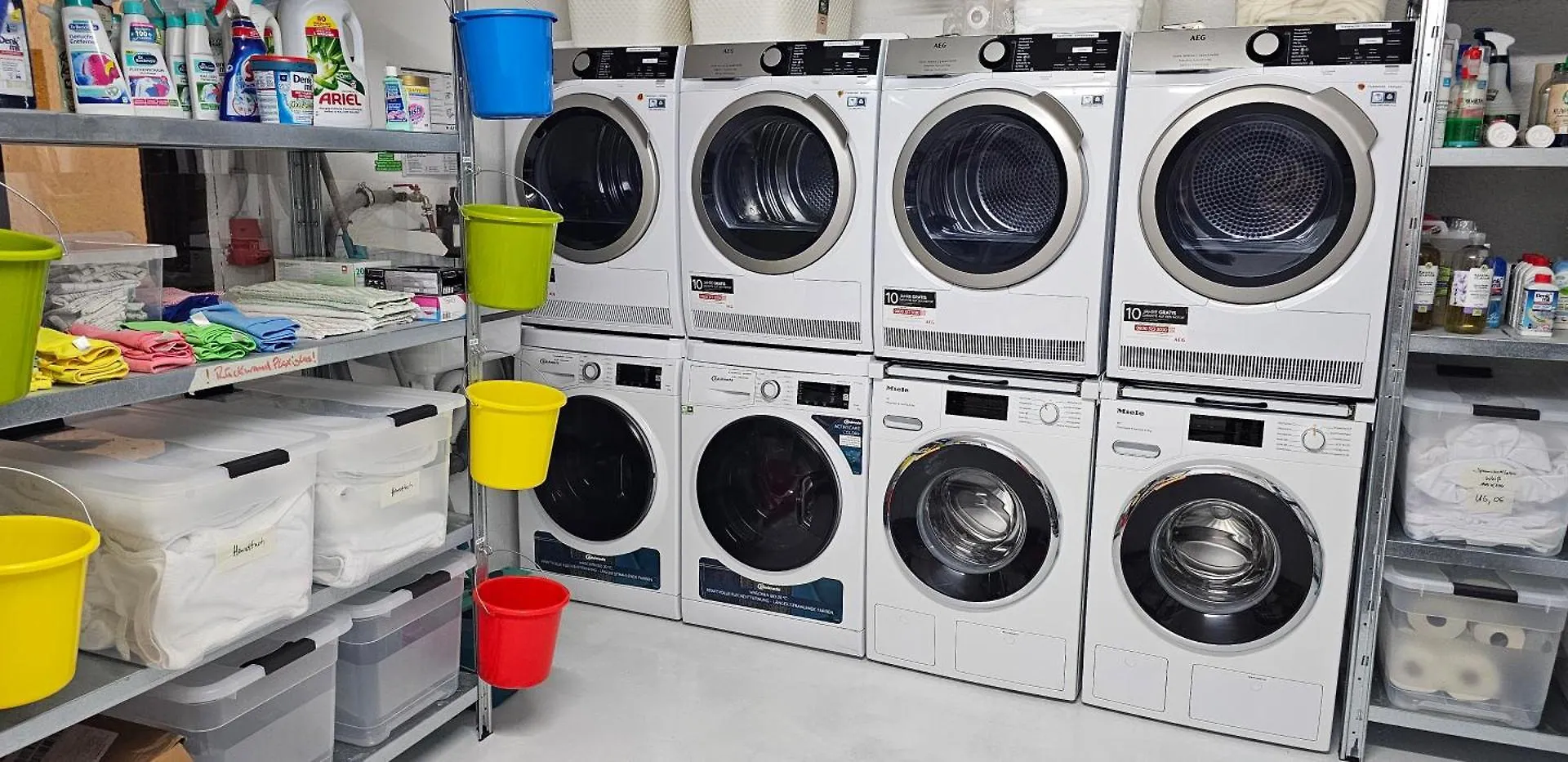 Contacten van The Smart Living Nest